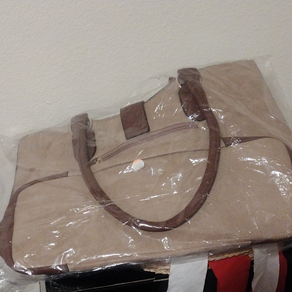 Purse - Picture 2 of 2